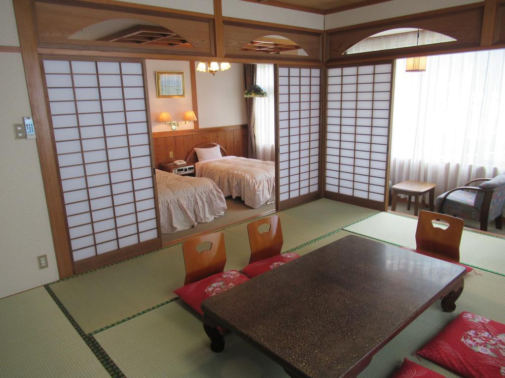 Amagase Onsen Hotel Suikoen Hita Exteriör bild
