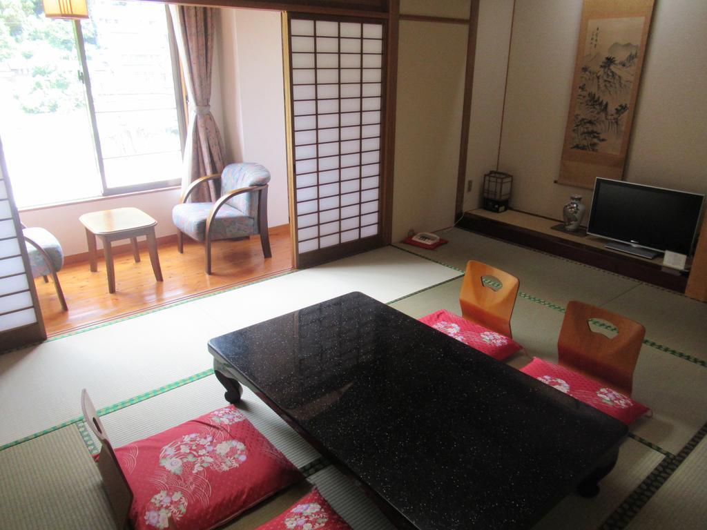 Amagase Onsen Hotel Suikoen Hita Exteriör bild