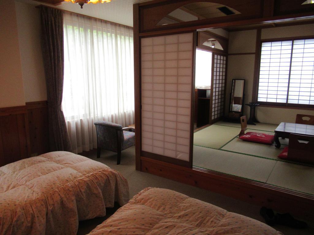 Amagase Onsen Hotel Suikoen Hita Exteriör bild